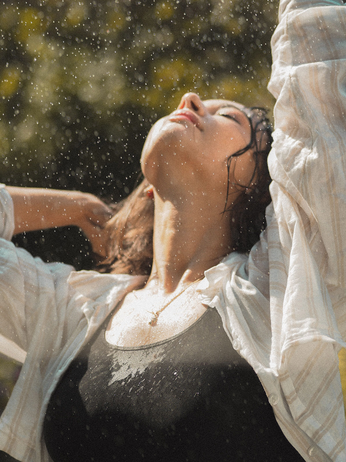 15 Beautiful Backyard Water Ideas for Soaking, Cooling Off, and Relaxing Outdoors