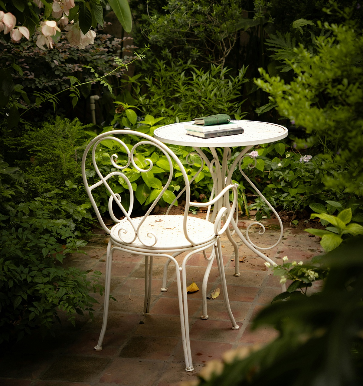 20 Simple Backyard Ideas That Feel Enchanting, Cozy, and Beautiful