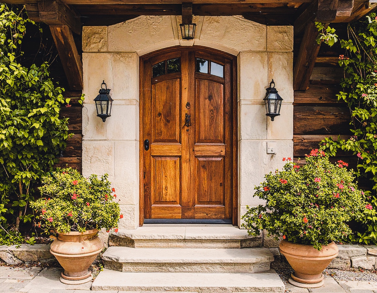 10 Ways to Create a Welcoming Front Door